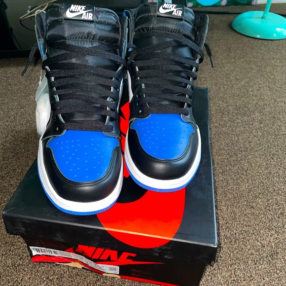 Air Jordan 1 Royal Toe